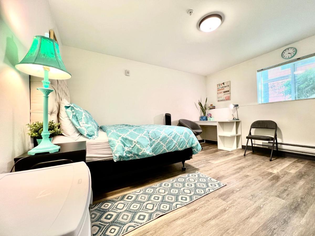 Private Room With Shared Bathroom On The 1St Floor 10 Minutes Walk To University Of Washington Seattle Eksteriør billede